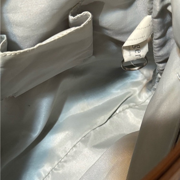 Tan and Cream Checkered Shoulder Bag with Gold Hardware - Picture 13 of 16